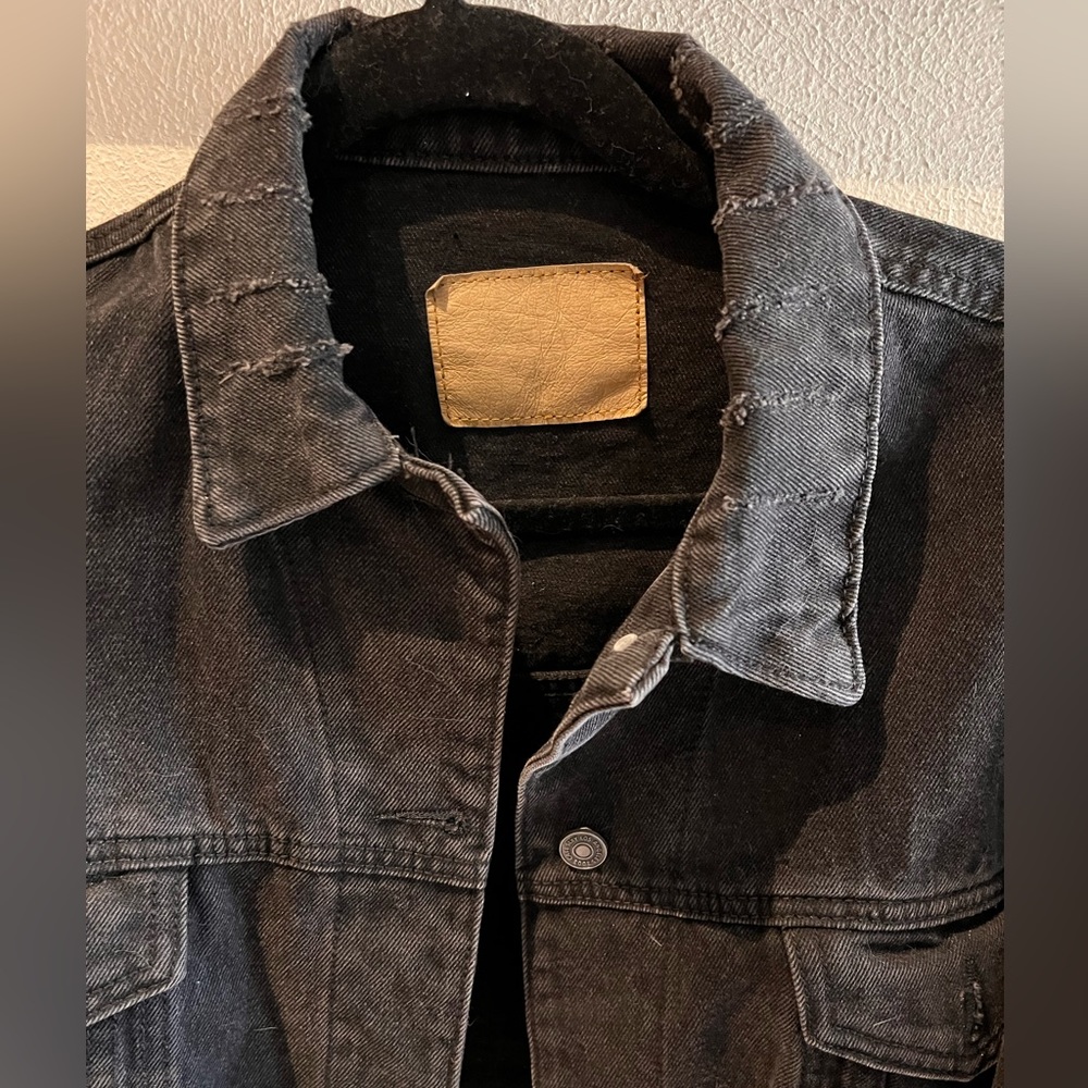 Denim jacket - Picture 2 of 7